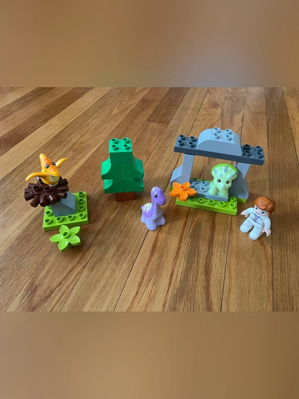 Lego Duplo 10938 Jurassic World Dino Nursery Set